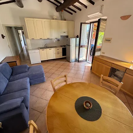 Il Vecchio Casale * Porto Azzurro